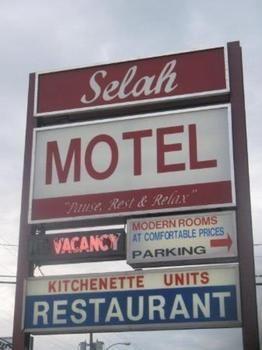 Selah Motel Kenora Exterior photo